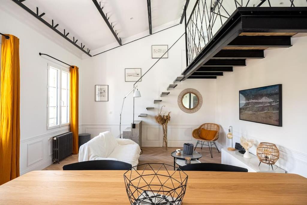 Superbe Appartement Facon Loft A 2 Pas Du Centre ! La Rochelle  Buitenkant foto